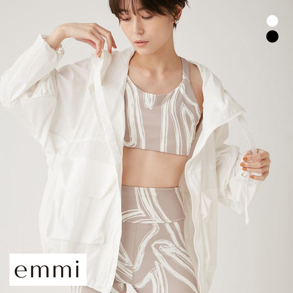 エミ emmi【emmi yoga】ギャザーディテールビックブルゾン 単品